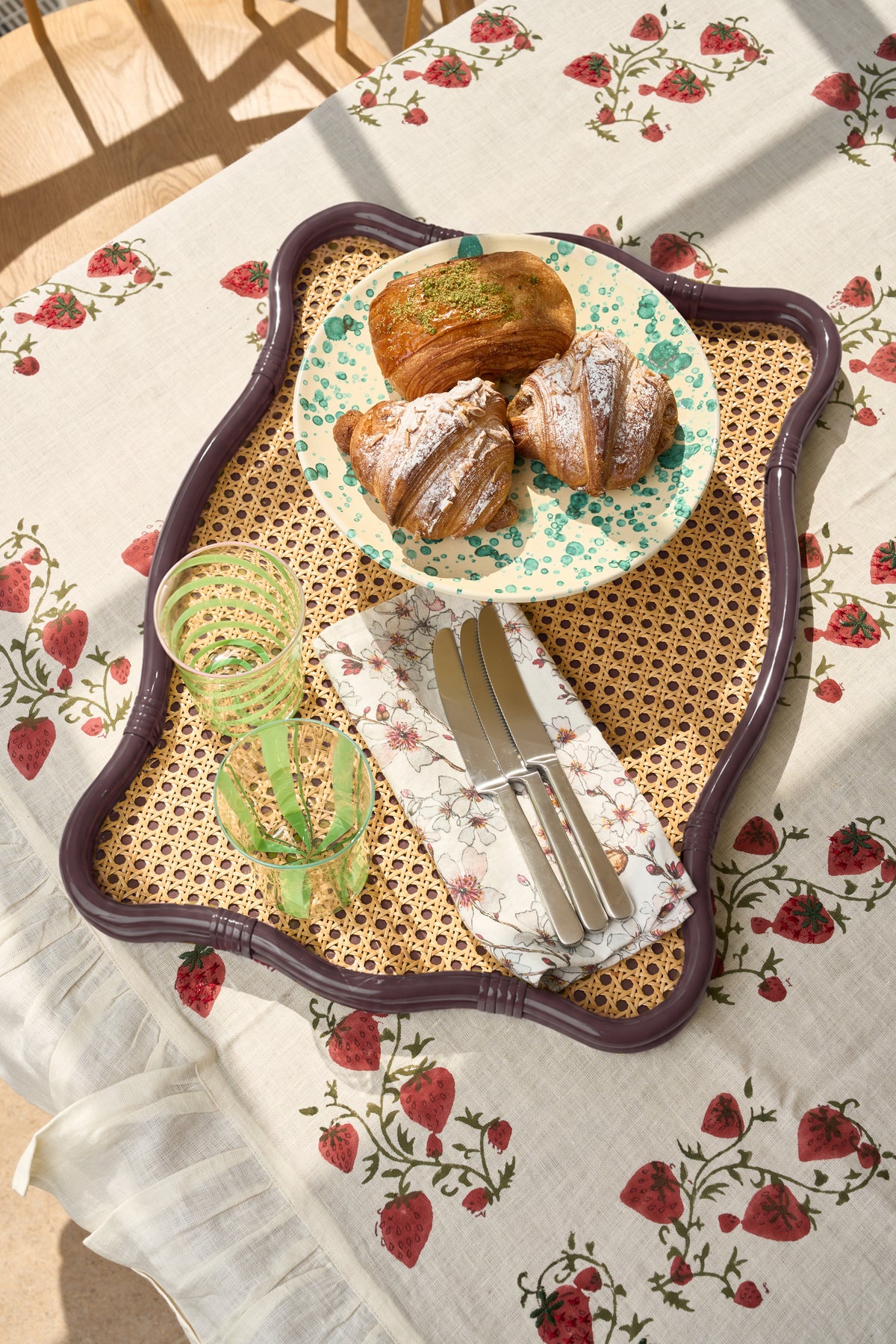 Isla Wavy Tray Byzantium