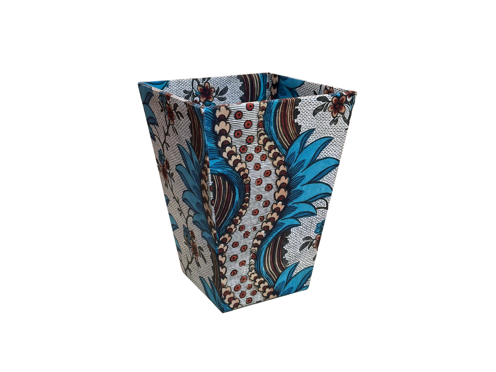 Antoinette Poisson Waste Bin Torrent