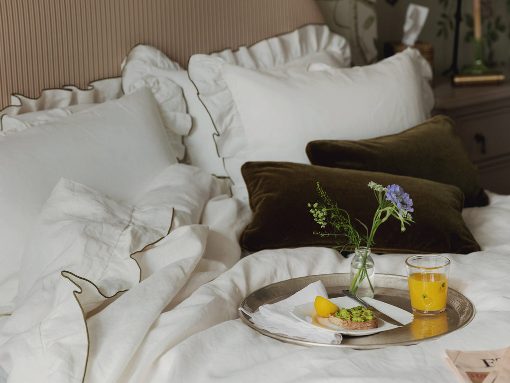 Ruffle Standard Pillow Slip