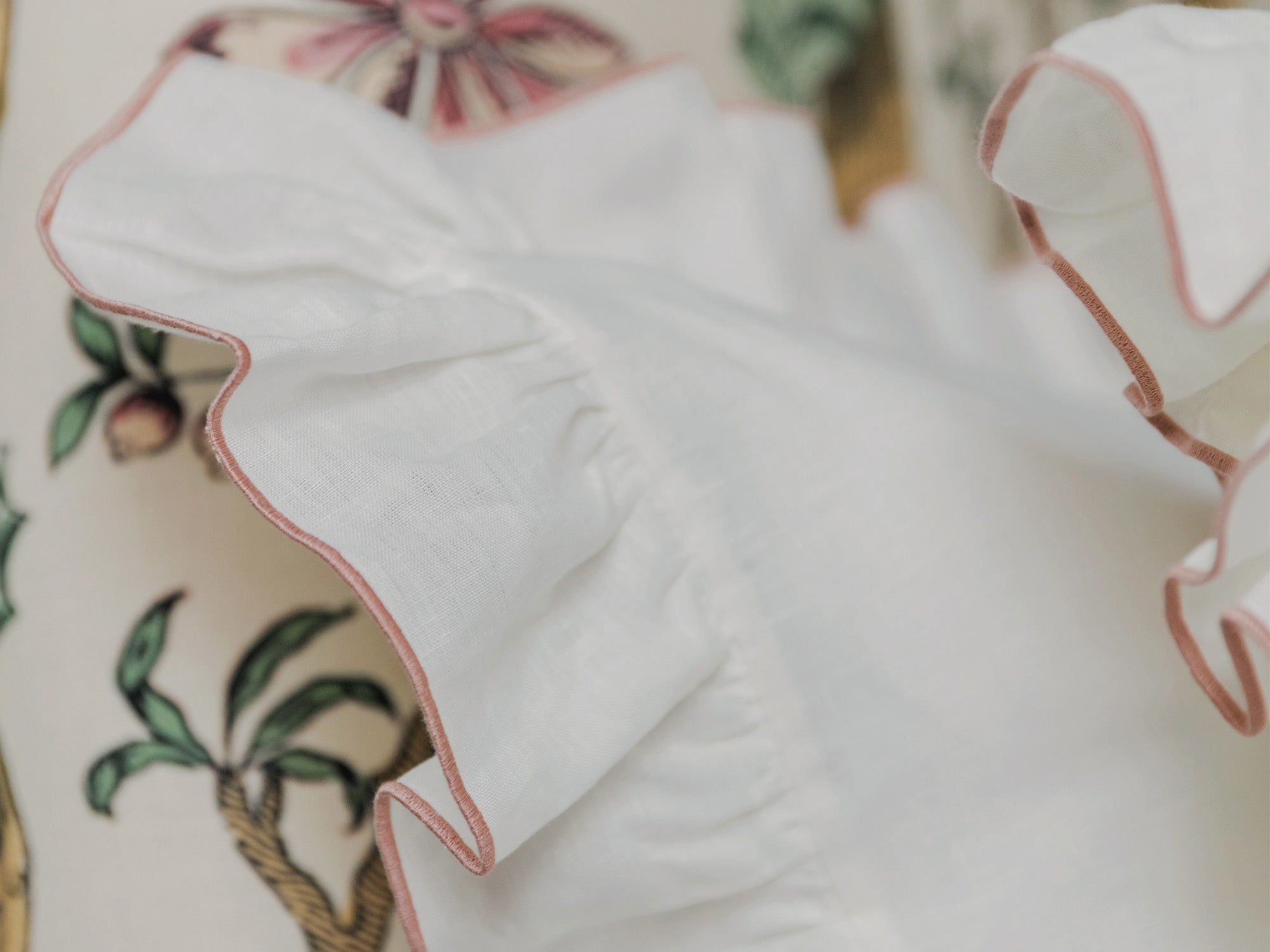 Ruffle Super King Pillow Slip