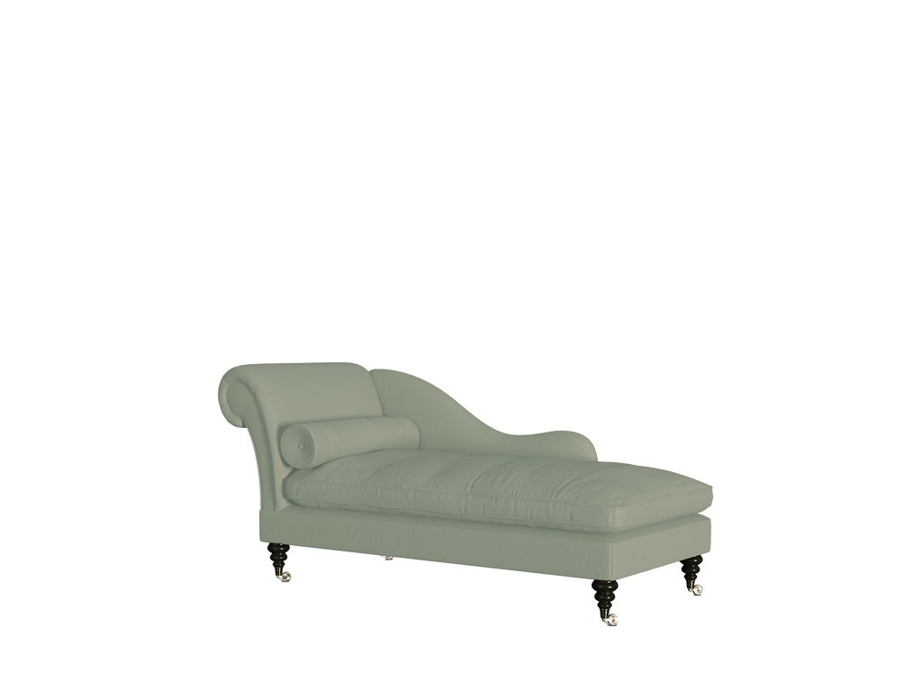 Stevie Chaise