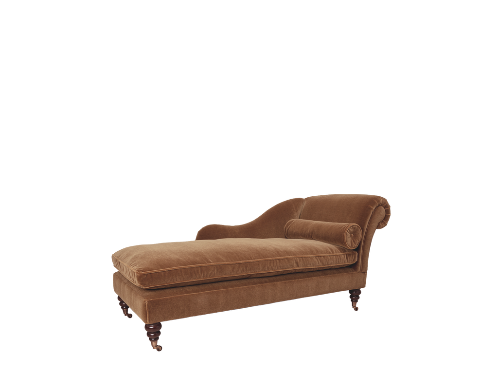 Stevie Chaise