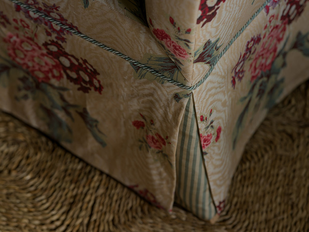 Topkapi Chair - Piping