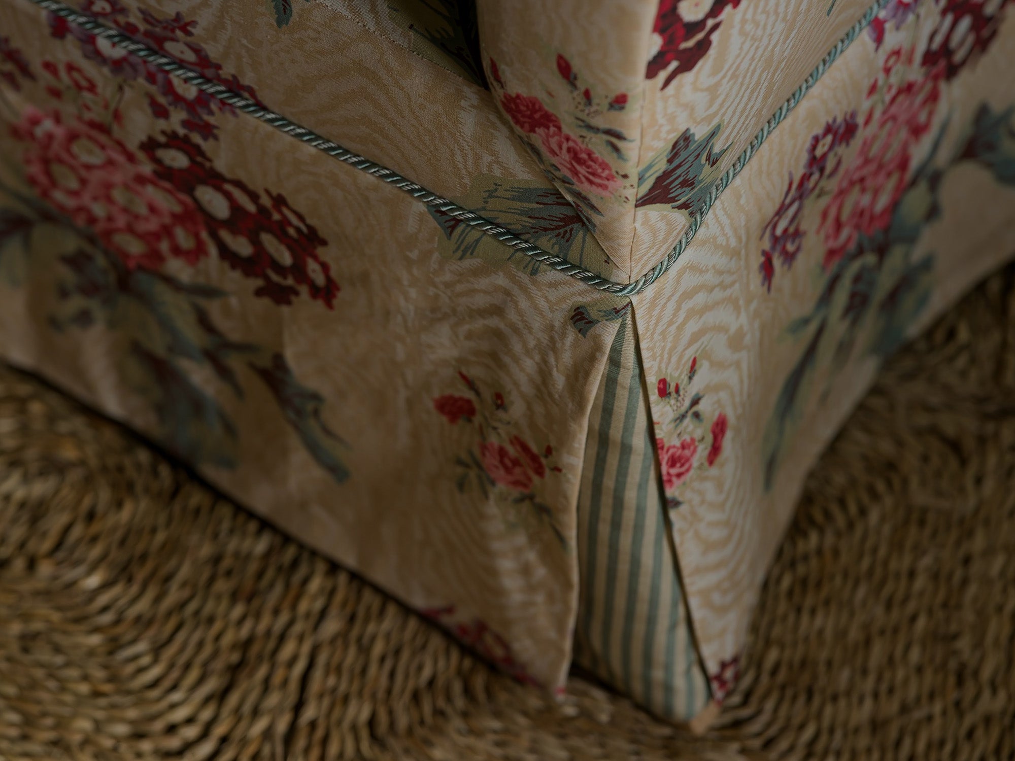 Topkapi Chair - Piping